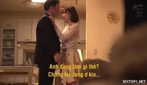Người mẫu hoang dã hạng 18 đã đăng ký vào khách sạn cùng bạn thân của mình. Một thám tử đã ghi lại toàn bộ quá trình quyến rũ những người đàn ông khác nhau. Cô ấy đã nhìn thấy vô số cái "cặc" và đang tìm một cái "cặc" lớn để quan hệ.