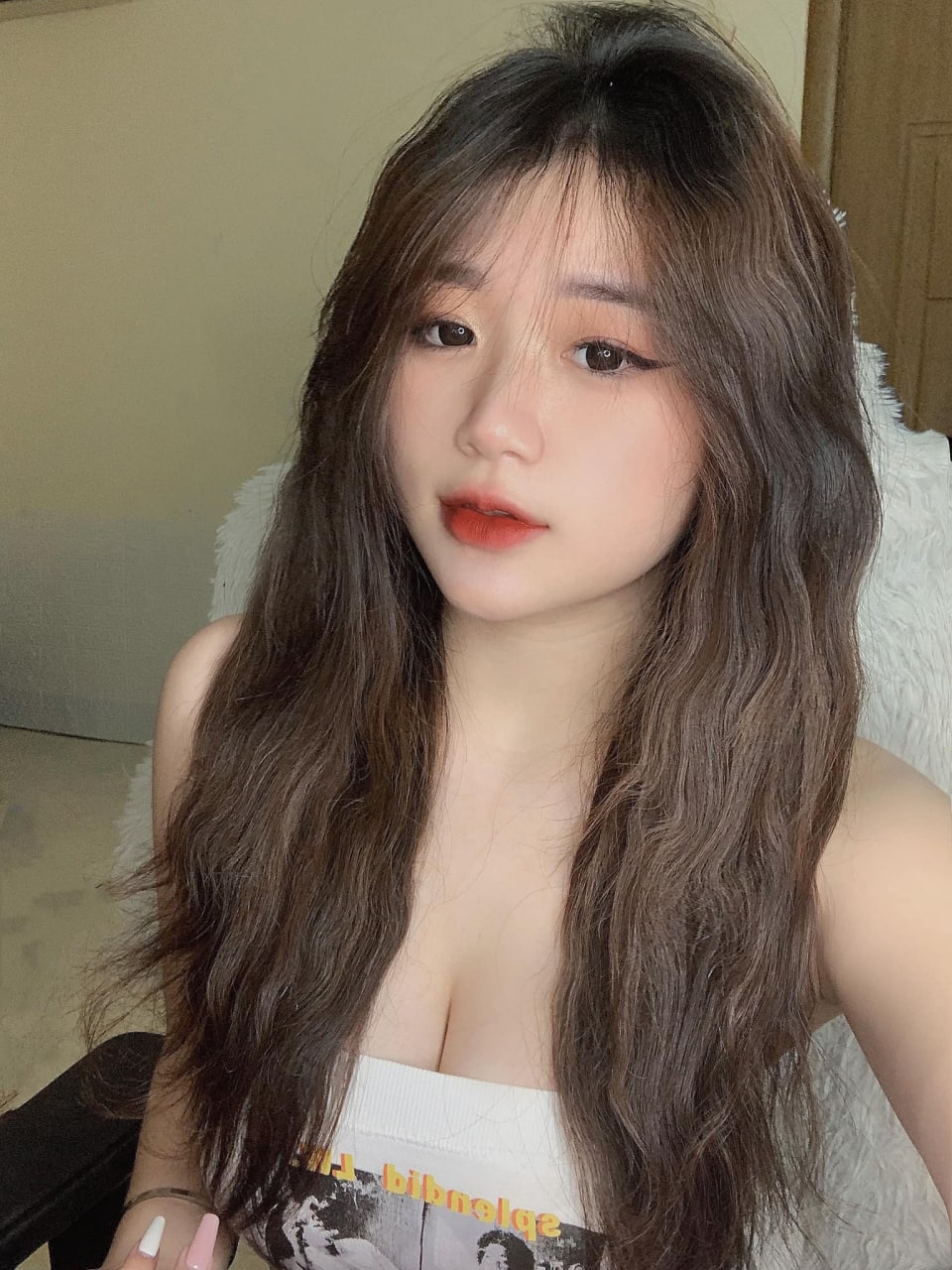 Gã chồng đần để bà xã đi cắm trại cùng mấy gã nhà kề bên vì bận công việc và cái kết
